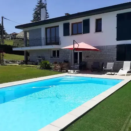 Avec Piscine Privee A Saint-palais, 60 M² *