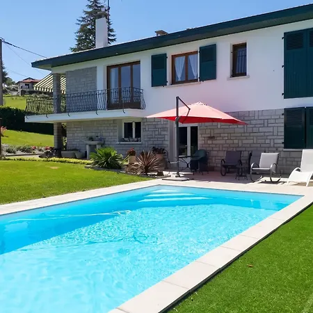 Appartement Avec Piscine Privee A Saint-palais, 60 M² Saint-Palais (Pyrenees-Atlantiques)